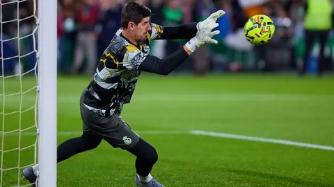 西乙冲甲关键战：专家质合分析推荐期号策略